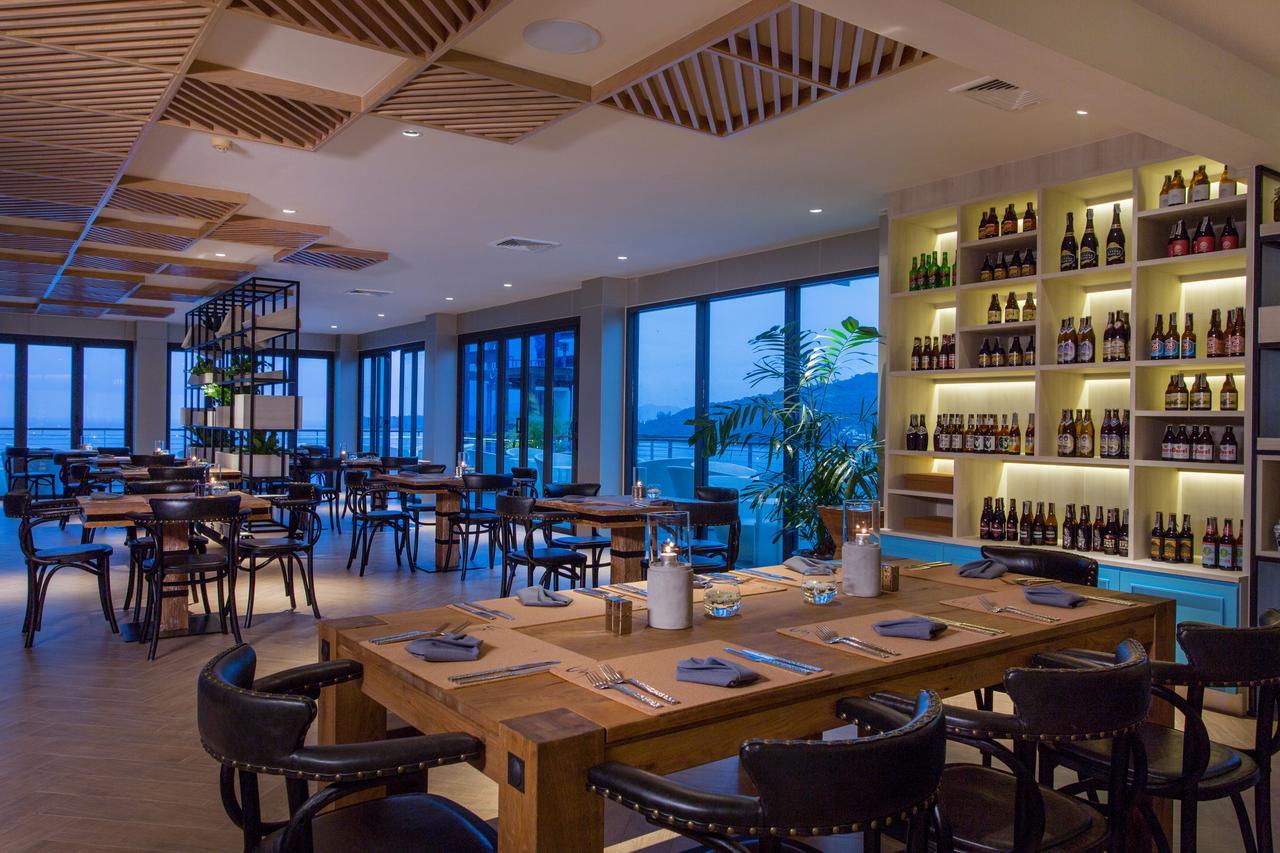 Cape Sienna Phuket Gourmet Hotel & Villas - Sha Extra Plus Kamala Beach Exterior photo The restaurant