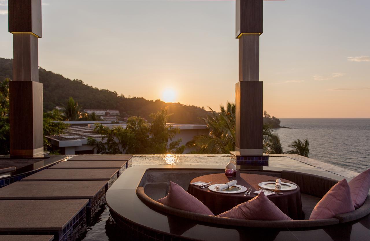 Cape Sienna Phuket Gourmet Hotel & Villas - Sha Extra Plus Kamala Beach Exterior photo Sunset at the bar